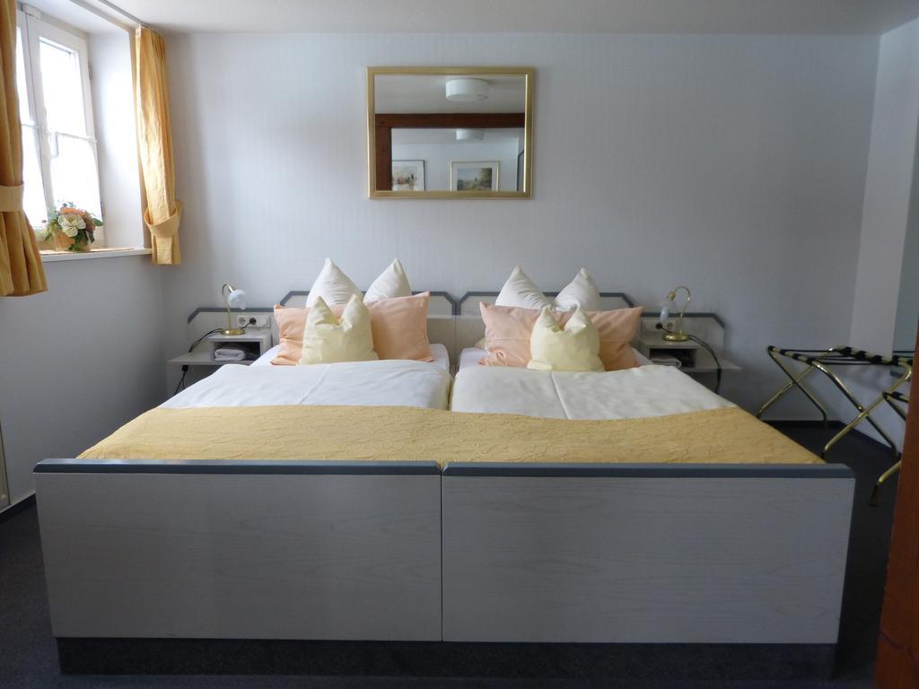 סלה Hotel Am Hehlentor מראה חיצוני תמונה