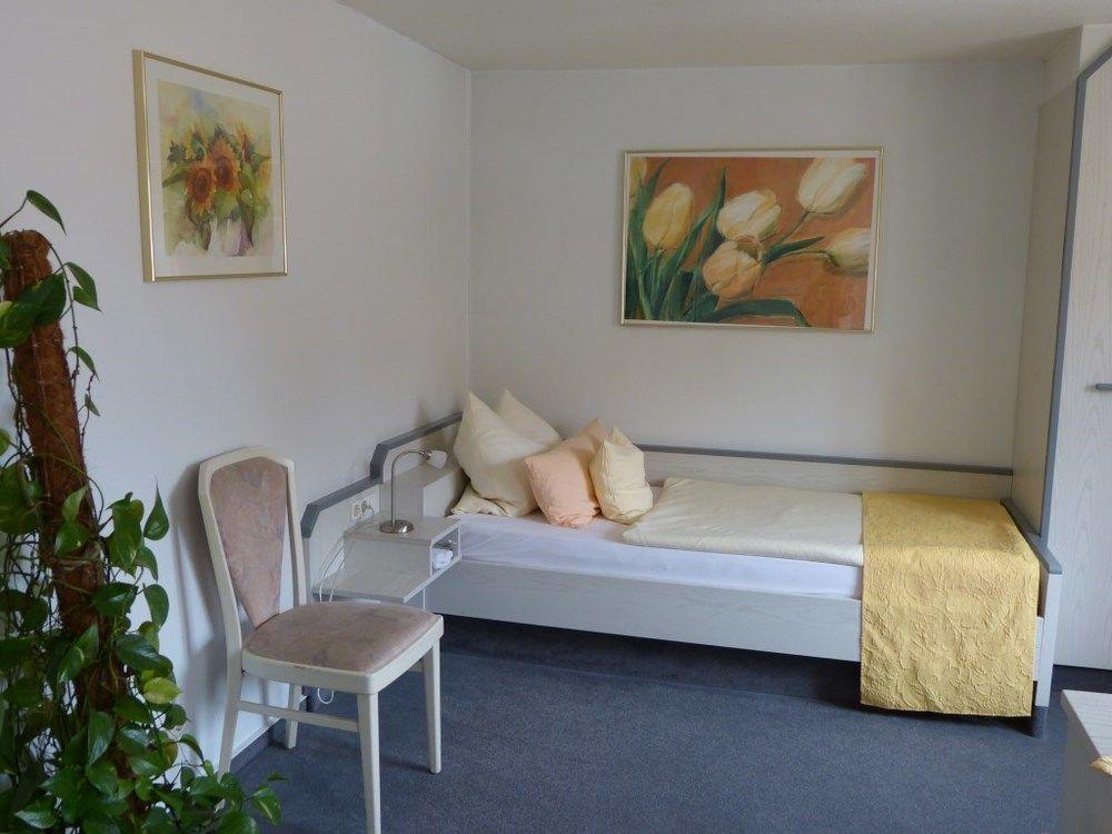 סלה Hotel Am Hehlentor מראה חיצוני תמונה