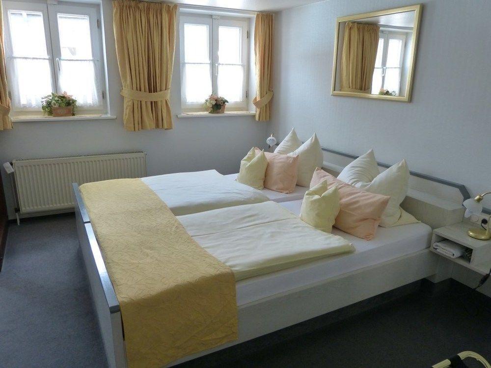 סלה Hotel Am Hehlentor מראה חיצוני תמונה